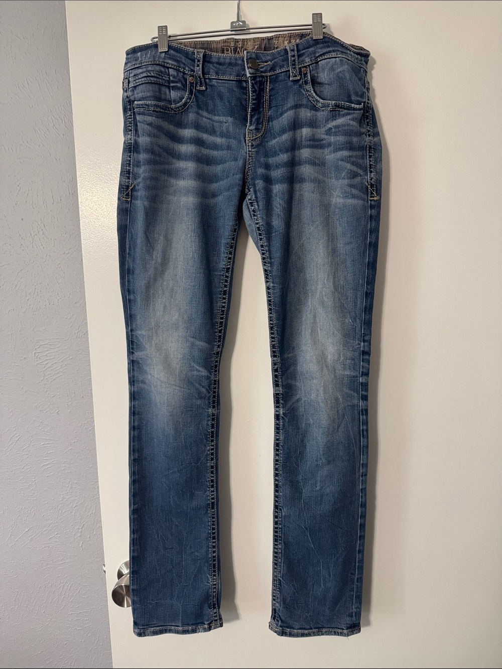 Buckle Black Fit 146 Classic Blue Straight-Leg Jeans